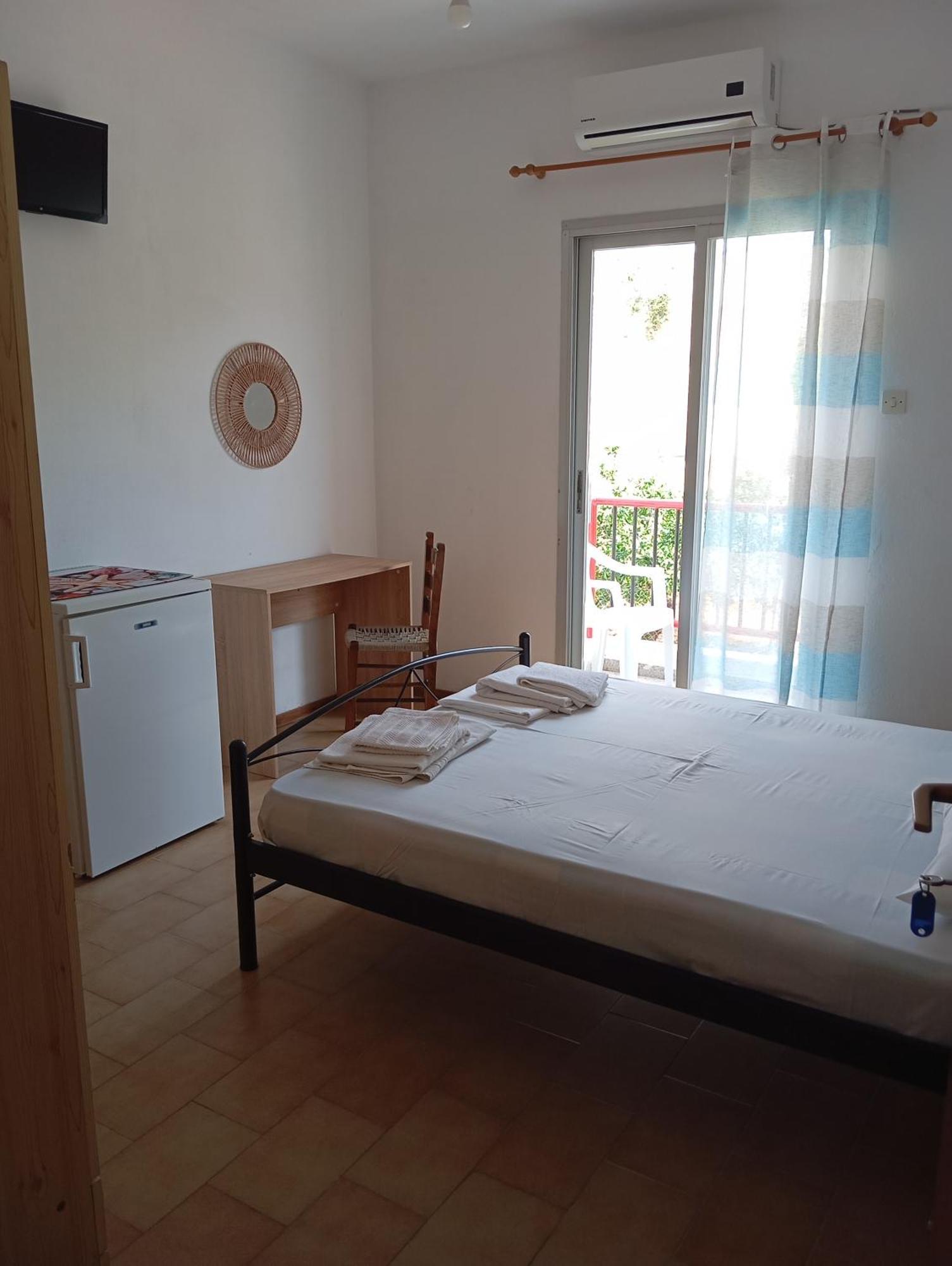 George Rooms Votsi  Luaran gambar